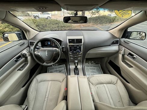 Used 2012 Lincoln MKX AWD image 13