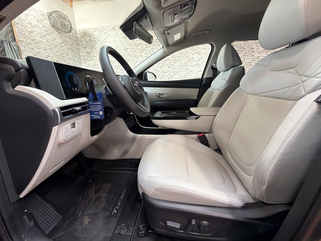 New 2026 Hyundai Tucson SEL FWD image 24