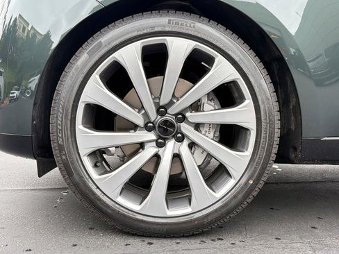 New 2026 Land Rover Range Rover Long Wheelbase SE image 13