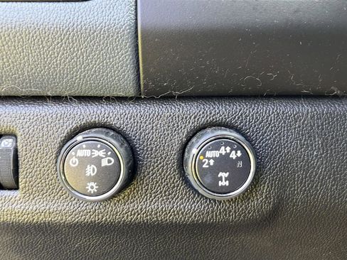 Used 2019 Chevrolet Colorado Z71 AWD/4WD image 13