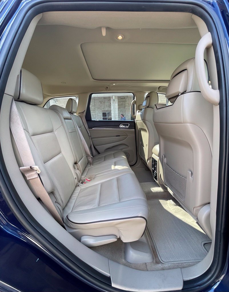 Used 2018 Jeep Grand Cherokee Overland RWD image 30
