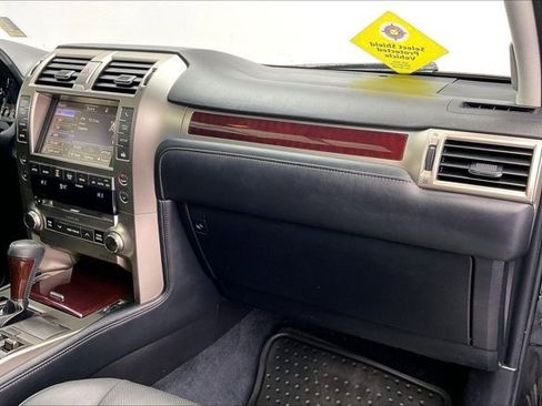 Used 2019 Lexus GX 460 image 15