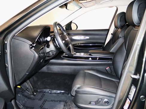 Used 2025 Genesis GV70 2.5T AWD/4WD image 34