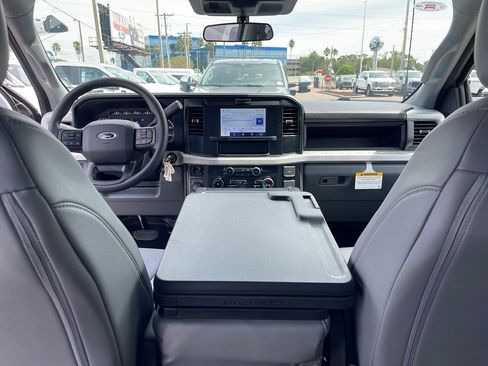 New 2026 Ford F350 XL w/ XL Chrome Package image 22