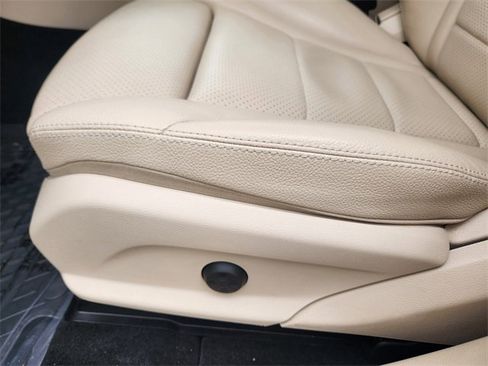 Certified 2020 Mercedes-Benz GLC 300 4MATIC image 9