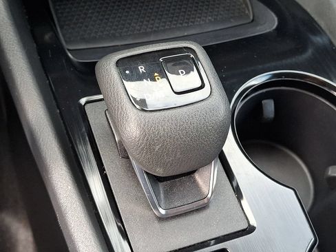 Used 2023 Nissan Rogue SV AWD/4WD image 14