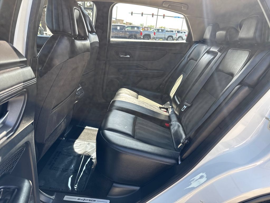 Used 2024 Nissan Ariya AWD image 25