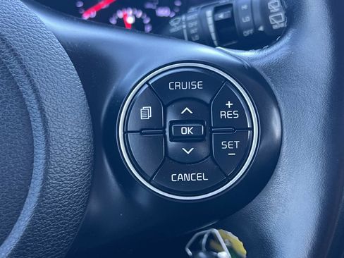 Used 2021 Kia Soul GT-Line image 10