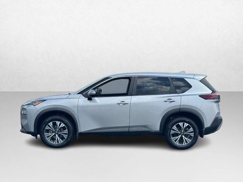 Used 2022 Nissan Rogue SV AWD/4WD image 2