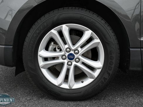 Used 2019 Ford Edge SEL w/ Equipment Group 201A image 7