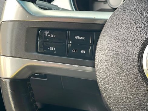 Used 2010 Ford Mustang Coupe image 35