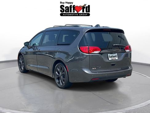 Used 2018 Chrysler Pacifica Touring Plus w/ S Appearance Package FWD image 5