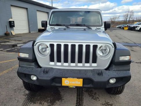 Used 2022 Jeep Wrangler Unlimited Sport AWD/4WD image 3