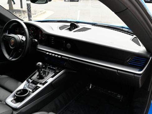 Used 2024 Porsche 911 Carrera S w/ Sportdesign Package RWD image 41