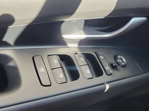 Certified 2026 Hyundai Elantra Hybrid FWD image 16
