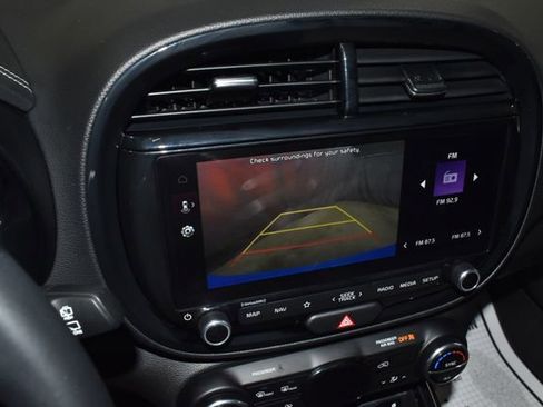 Used 2023 Kia Soul GT-Line image 14