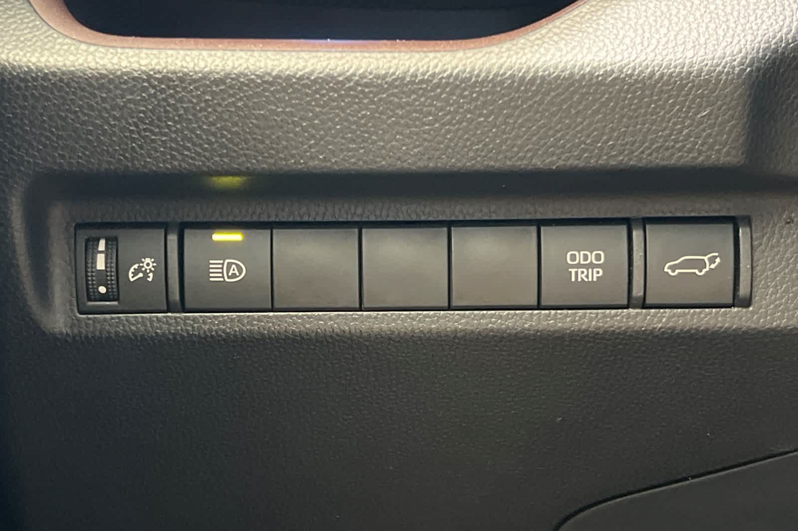 Certified 2023 Toyota RAV4 Limited AWD/4WD image 31