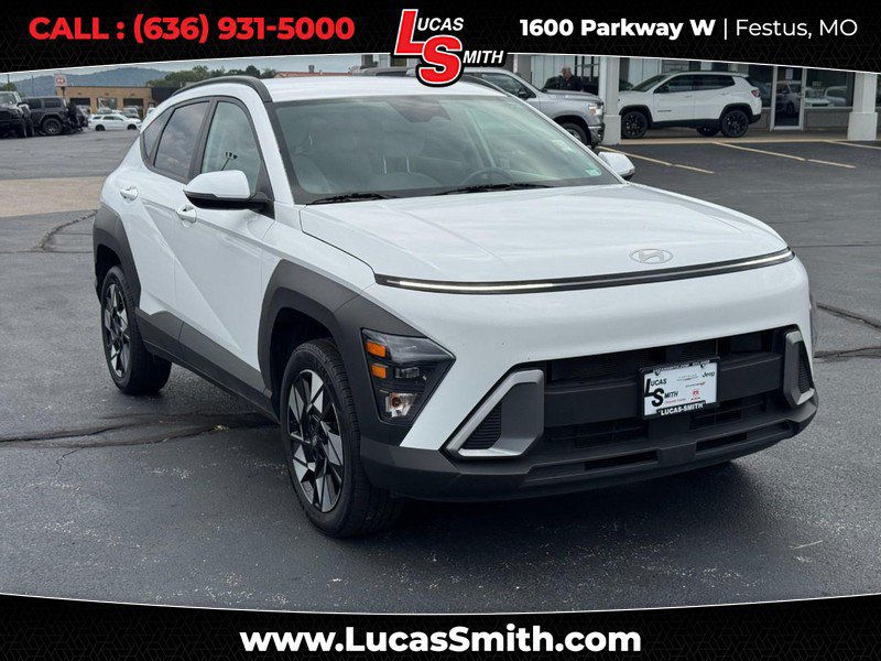 Used 2025 Hyundai Kona SEL AWD/4WD image 1