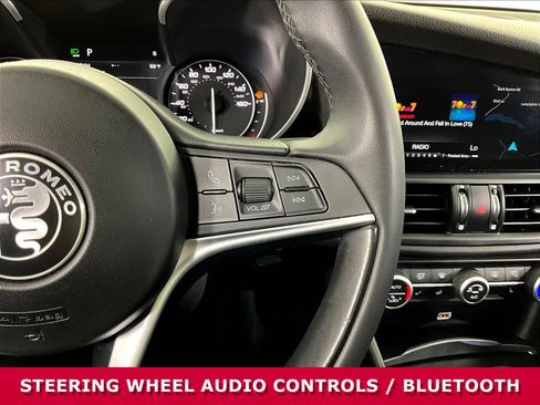 Used 2019 Alfa Romeo Giulia Ti w/ Nero Edizione RWD image 12