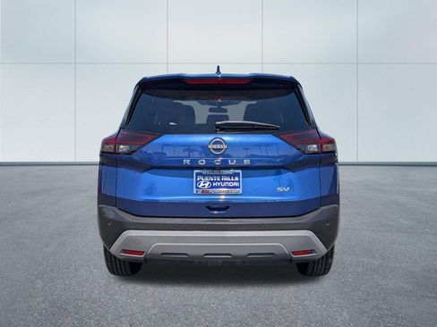 Used 2023 Nissan Rogue SV FWD image 5