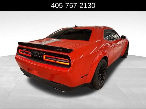 Used 2022 Dodge Challenger R/T Scat Pack RWD image 3