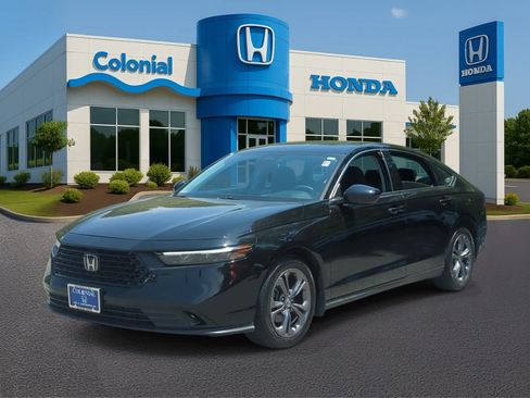 Used 2023 Honda Accord EX image 1