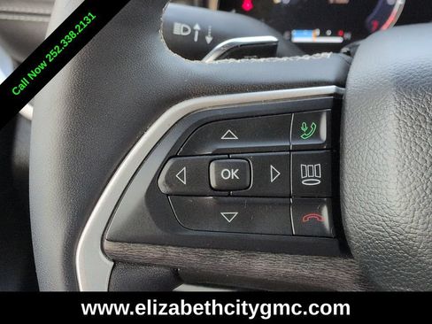 Used 2023 Jeep Grand Cherokee Limited w/ Luxury Tech Group II AWD/4WD image 24