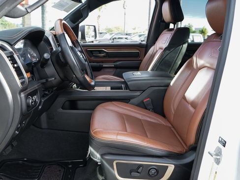 Used 2022 RAM 1500 Limited w/ Body Color Bumper Group image 16