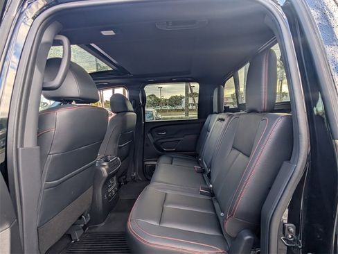 Used 2024 Nissan Titan PRO-4X w/ Pro-4x Convenience Package image 12