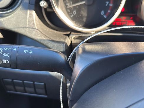 Used 2014 MAZDA MAZDA5 Sport image 14