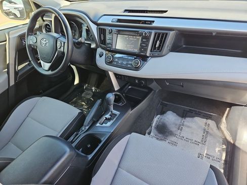 Used 2018 Toyota RAV4 XLE AWD/4WD image 28