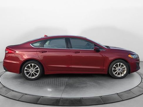 Used 2019 Ford Fusion SE FWD image 6