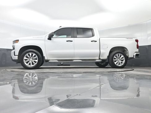 Used 2022 Chevrolet Silverado 1500 Custom AWD/4WD image 27