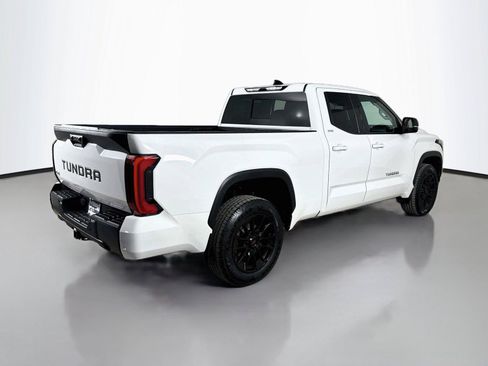 Used 2022 Toyota Tundra SR5 w/ SR5 Premium Package AWD/4WD image 12