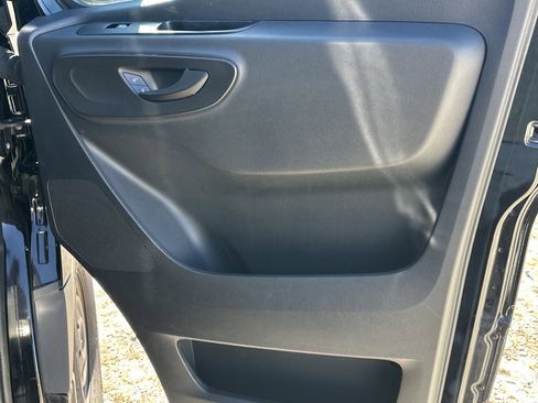 Used 2024 Mercedes-Benz Sprinter 2500 image 13