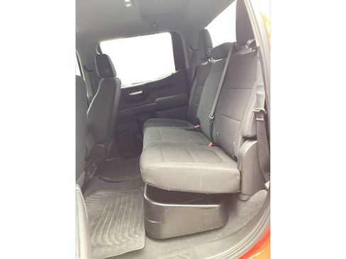 Used 2019 Chevrolet Silverado 1500 Custom w/ Custom Value Package AWD/4WD image 11