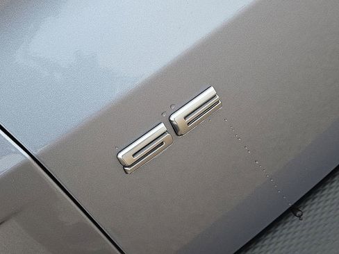 Used 2022 Ford Escape SE w/ Cold Weather Package image 12