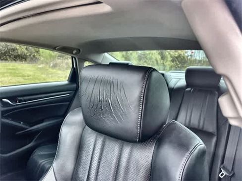 Certified 2018 Honda Accord Touring image 31