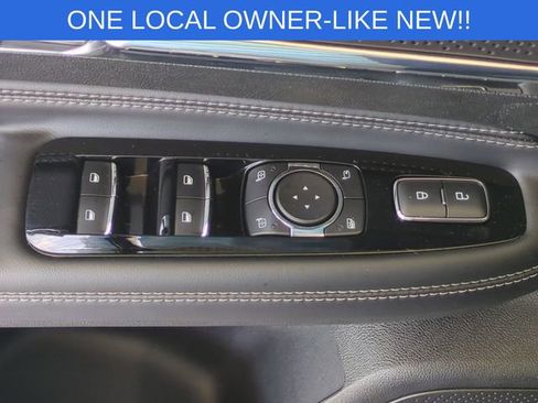 Used 2025 Lincoln Corsair AWD image 14