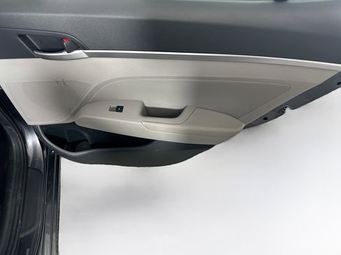 Used 2020 Hyundai Elantra Value Edition FWD image 28