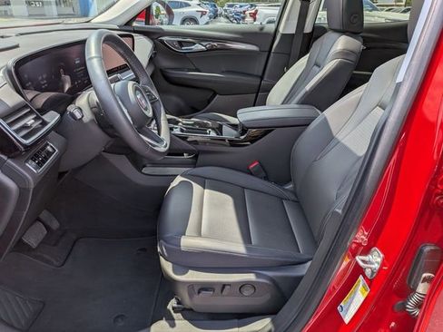 Used 2025 Buick Envision Preferred AWD/4WD image 16