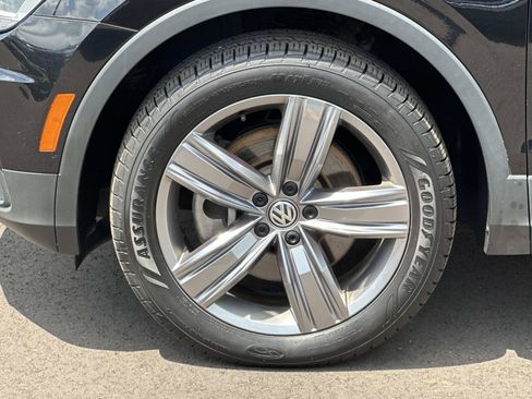 Used 2021 Volkswagen Tiguan S AWD/4WD image 9