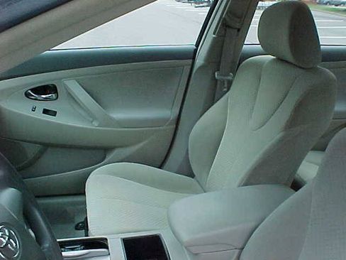 Used 2007 Toyota Camry LE FWD image 14