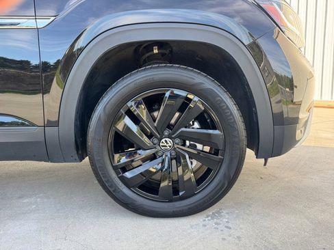 Used 2023 Volkswagen Atlas Cross Sport SE w/ Panoramic Sunroof Package AWD/4WD image 29