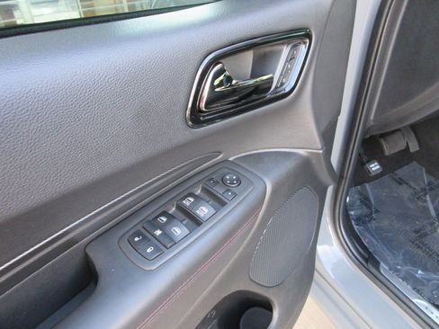 Used 2022 Dodge Durango R/T w/ Blacktop Package AWD/4WD image 33