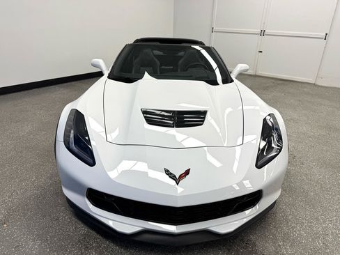Used 2019 Chevrolet Corvette Z06 image 2