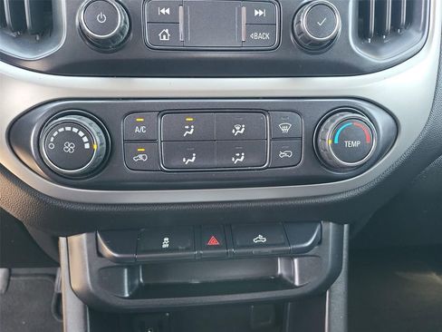 Certified 2019 Chevrolet Colorado LT RWD image 33