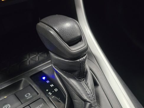 Certified 2021 Toyota RAV4 LE image 27