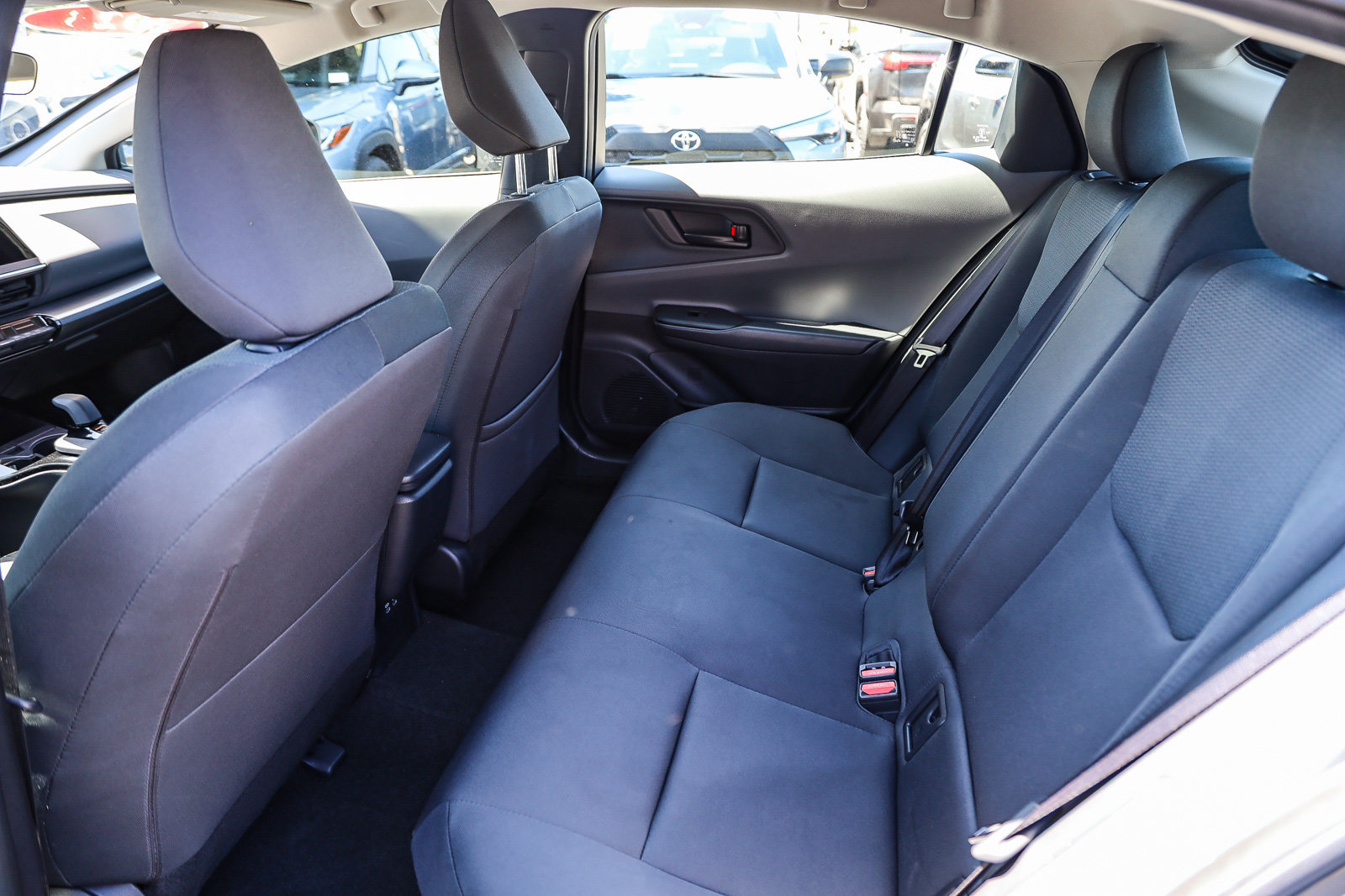 Certified 2024 Toyota Prius LE FWD image 17
