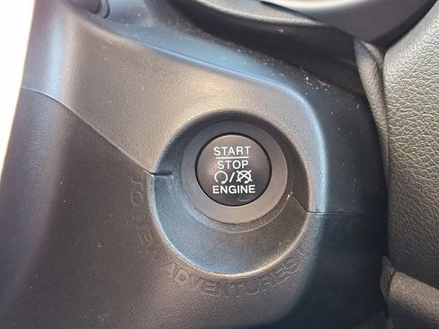 Certified 2022 Jeep Renegade Limited image 27